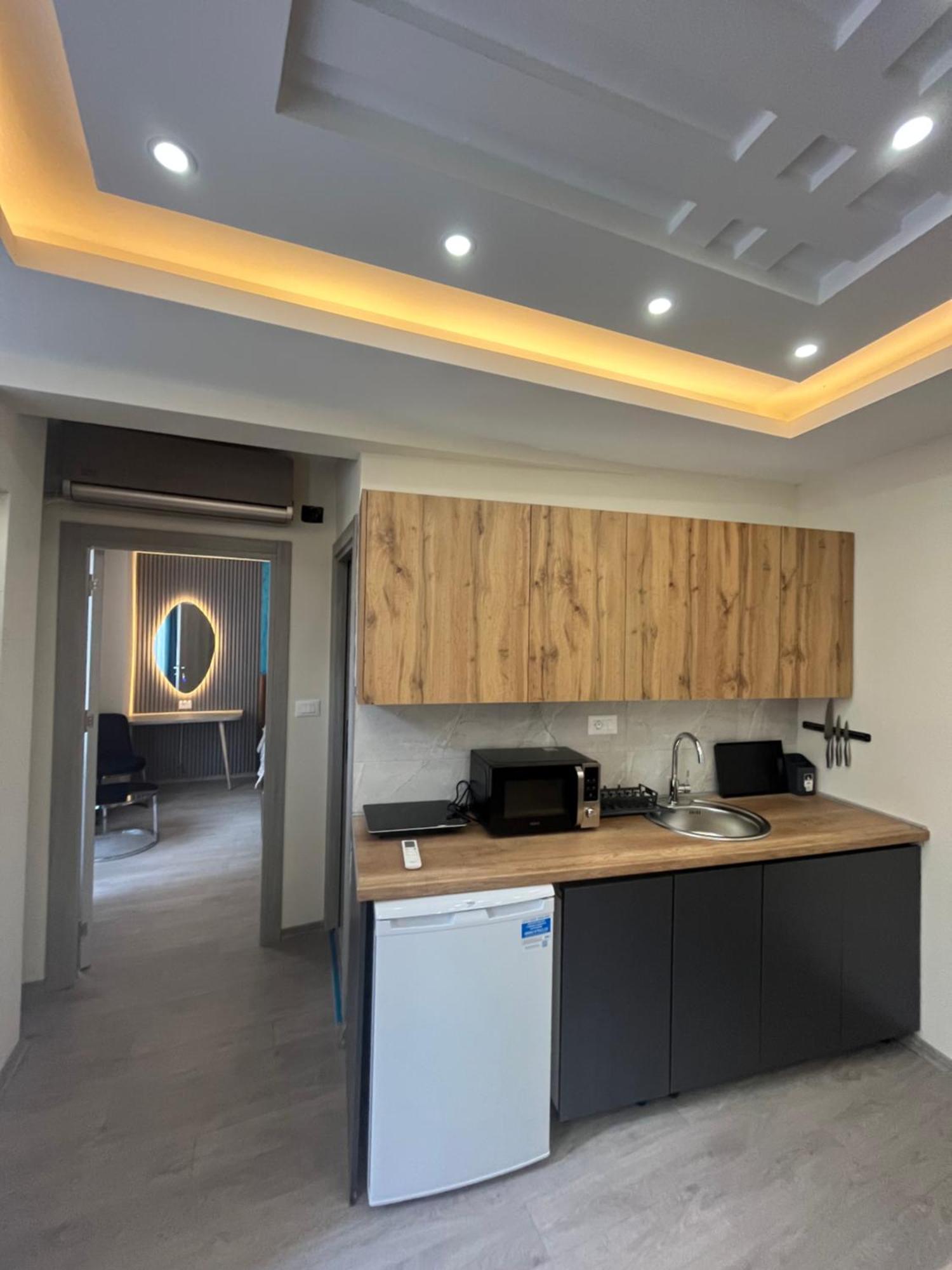 Square Vanilla Apartments Скопье Экстерьер фото