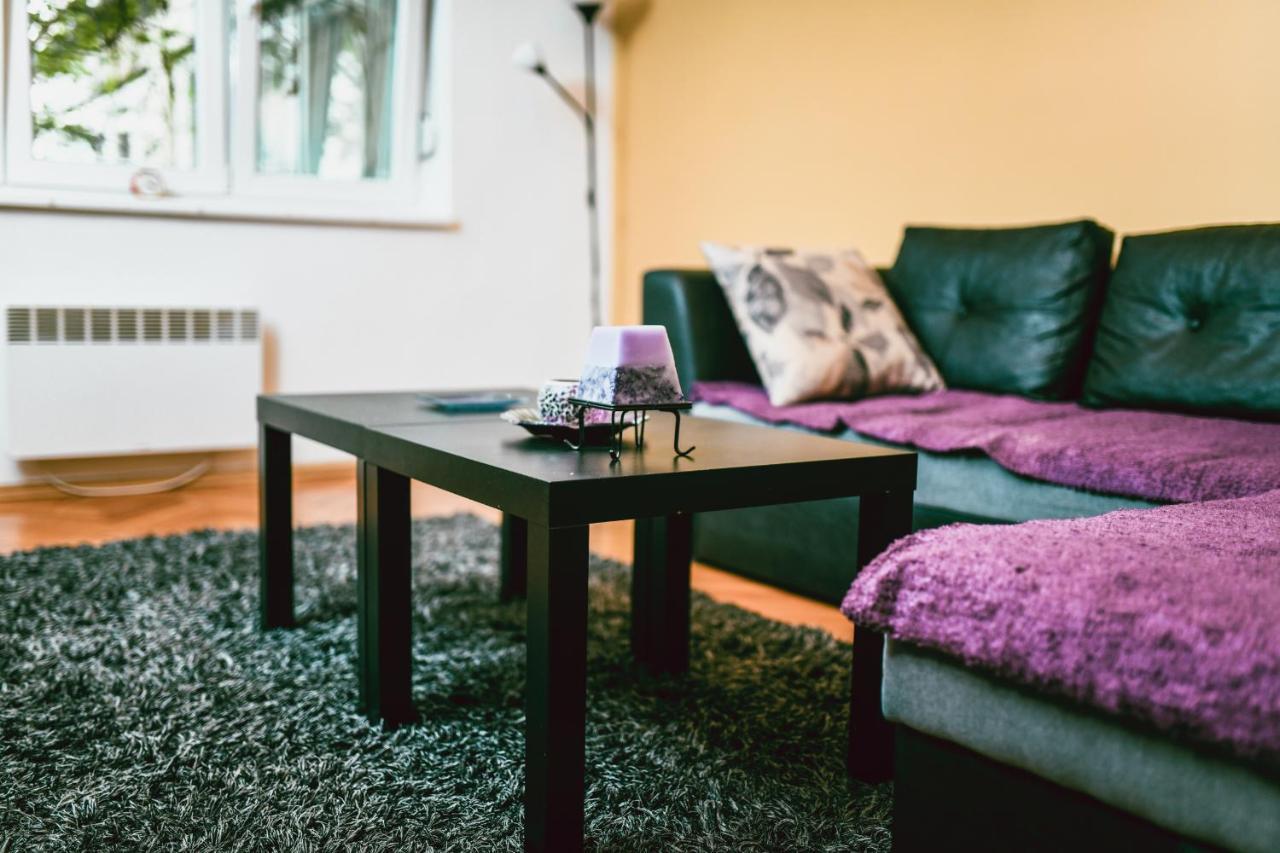 Square Vanilla Apartments Скопье Экстерьер фото