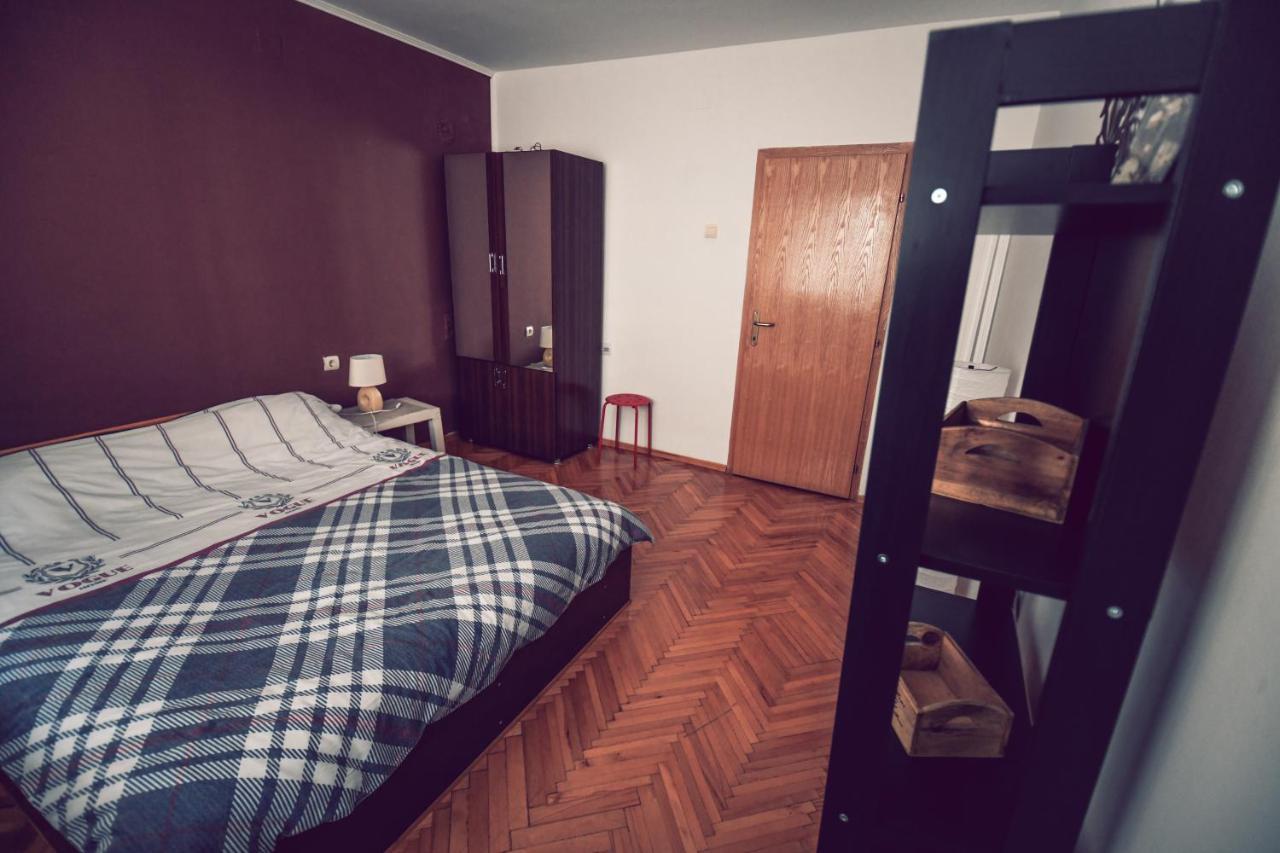 Square Vanilla Apartments Скопье Экстерьер фото